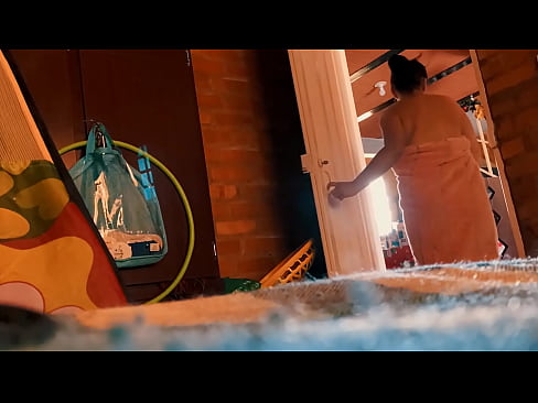 ❤️ Дзядзька ідзе за мной у душ, трахае мяне, пакуль я прымаю душ. Якаснае порна у нас be.eviewporn.ru