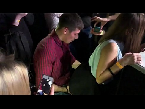 ❤️ Рэальны сэкс у рускім начным клубе. 18-гадовую расейку ў анус і похву трахнулі ў начным клубе Якаснае порна у нас be.eviewporn.ru